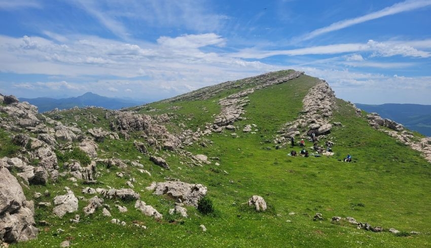 randonnee-pays-basque-montagne.jpg