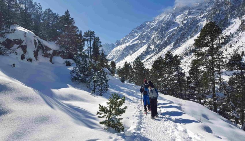 rando-en-groupe-en-etoile-Cauterets.jpg