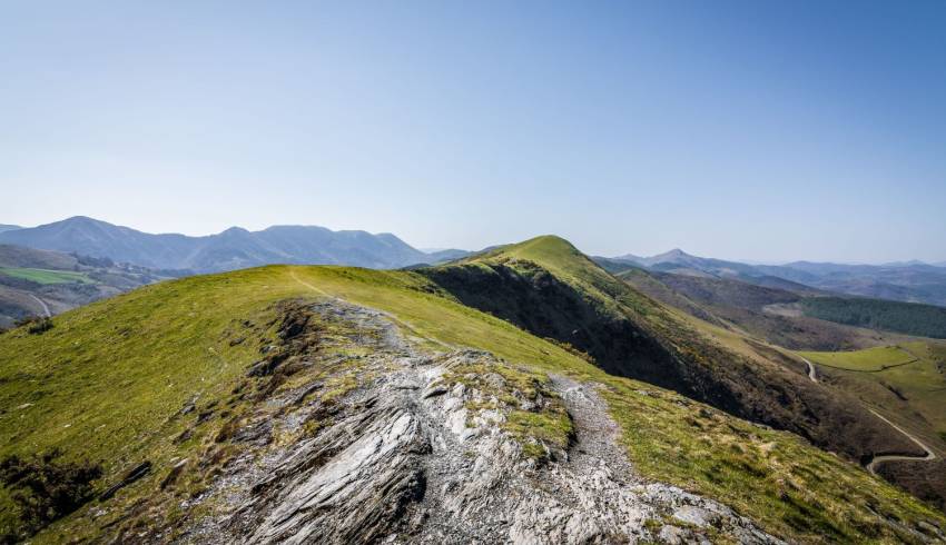 Rando_GR10_pays_basque_Gorospil.jpg