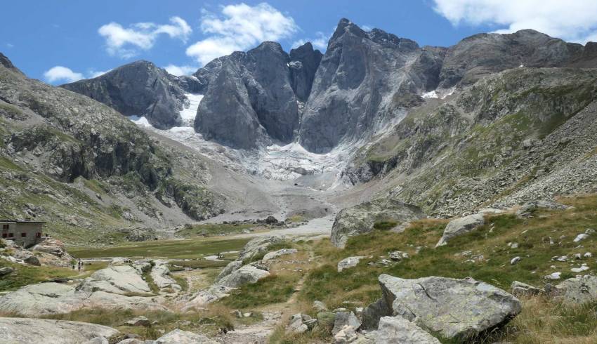 randonnee-guidee-vignemale.jpg