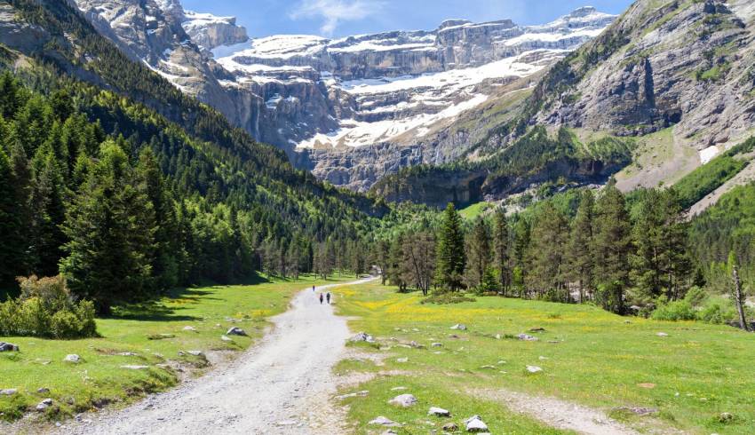 Rando-GR10-cirque-Gavarnie.jpg