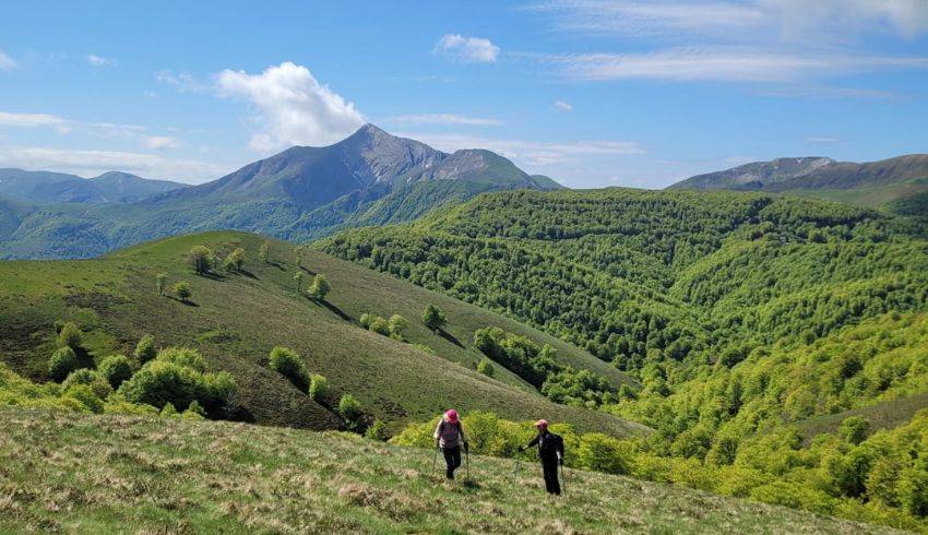 randonnee-pays-basque-avec-guide.jpg